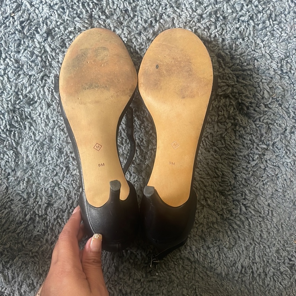 Size 9 - Picture 4 of 4